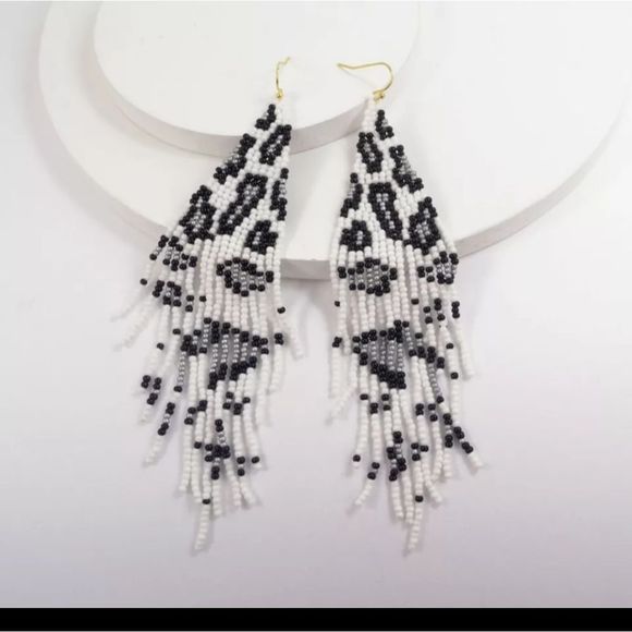 Gold titanium hooks hand beaded leopard cheetah boho Fringe dangle earrings new - Picture 2 of 3